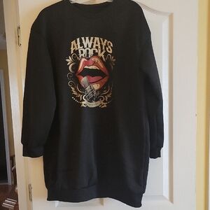 SHEIN Black Graphic Sweater with Bold Design